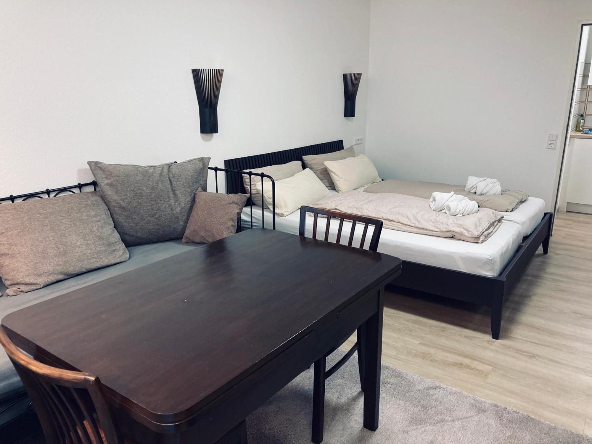 Free Apartment - Ermstal Bad Urach Zewnętrze zdjęcie